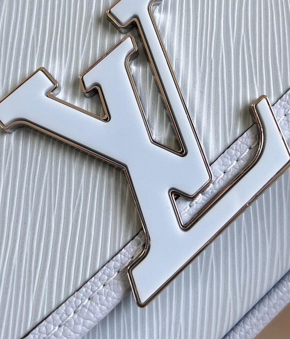 LV - 4