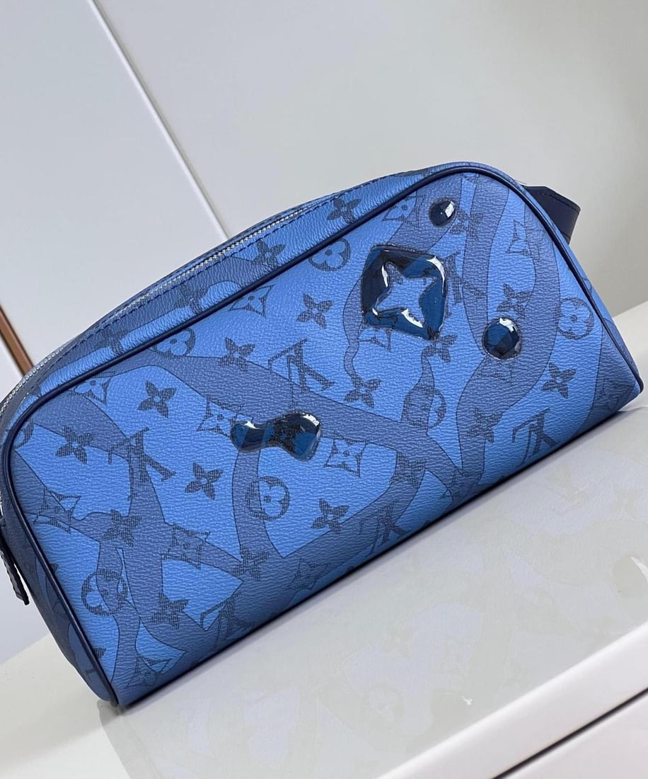 LV Dopp Kit - 4