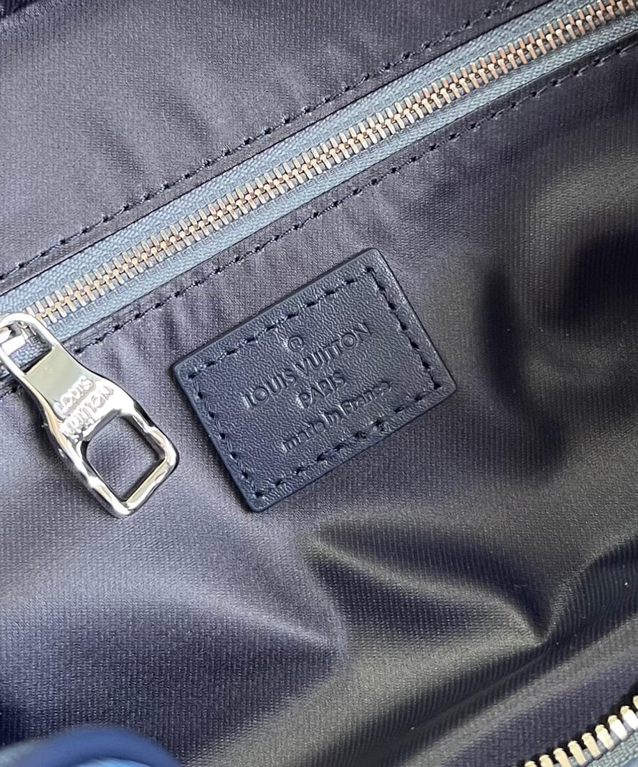 LV Dopp Kit - 5