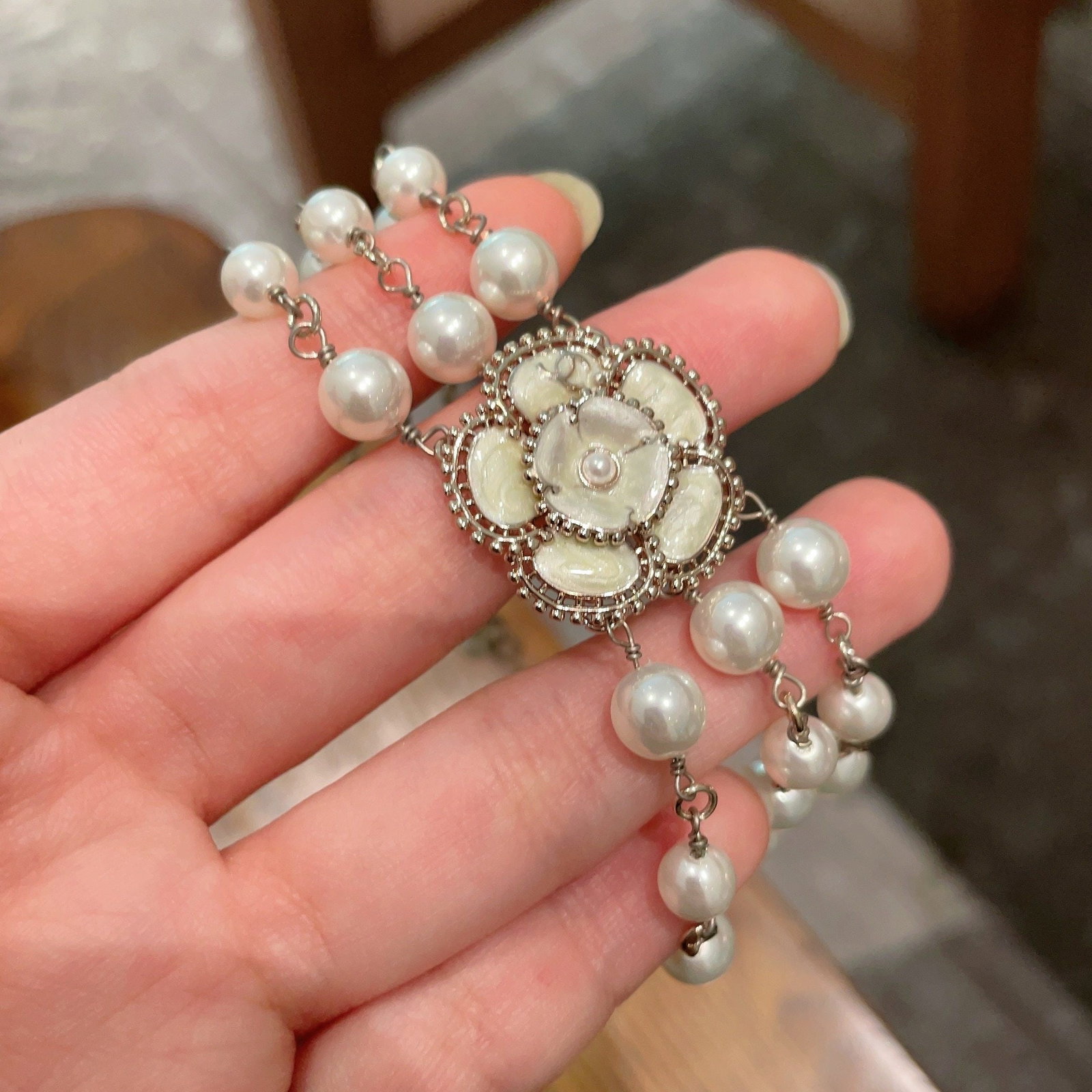 Chanel vintage bracelet: Chanel vintage bracelet with exquisite and elegant logo, exuding sophistication. Thank you for viewing our auction and we look forward to serving you as a valued Gold Standard Auctions customer! Each 