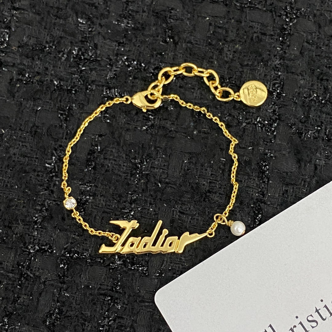Dior - 4