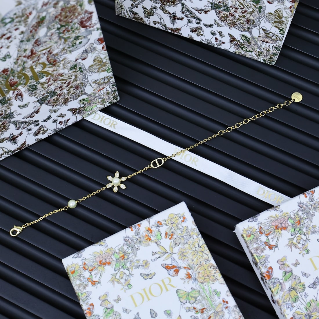 Dior Sunflower Bracelet (1 of 6)
