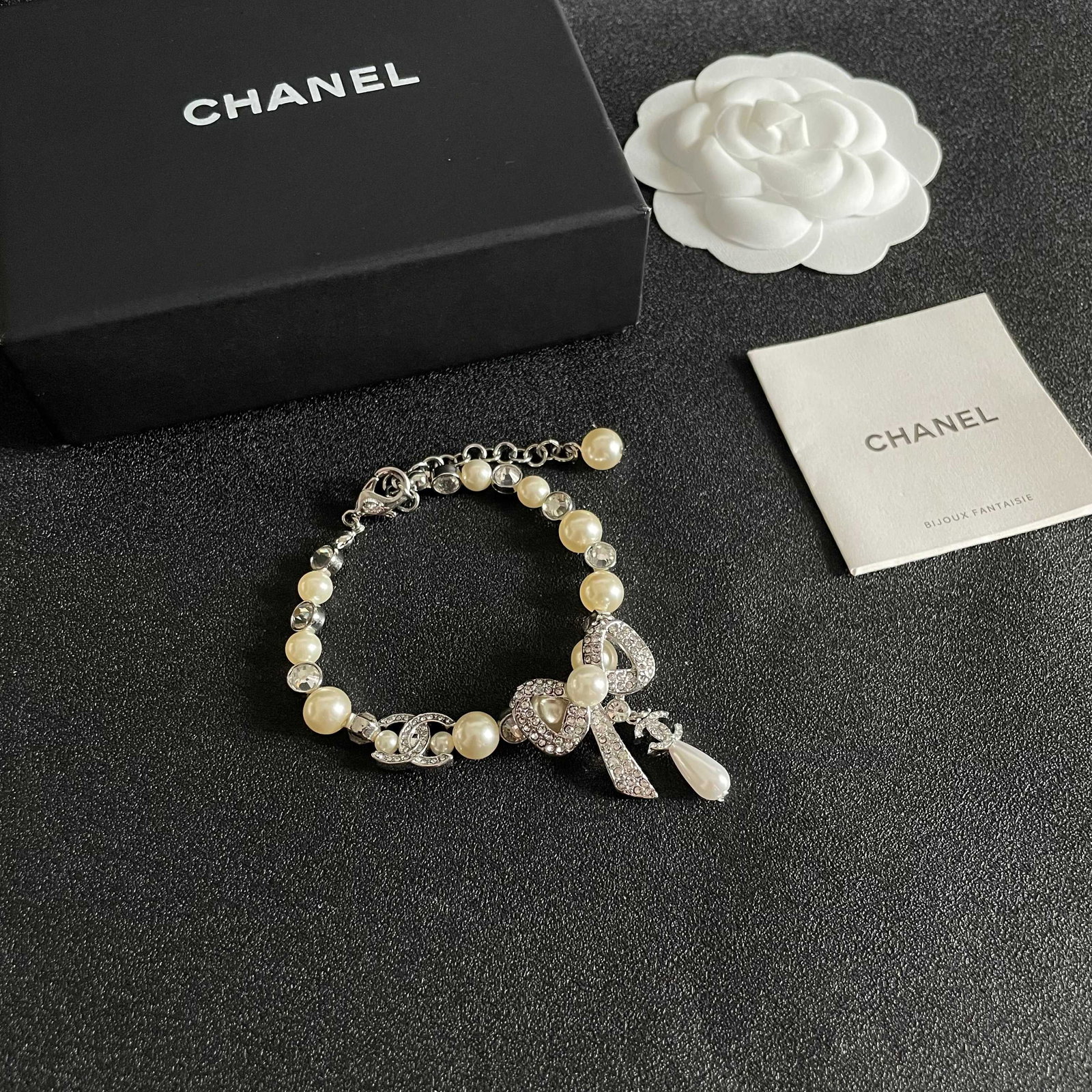 Chanel vintage bracelet (1 of 8)