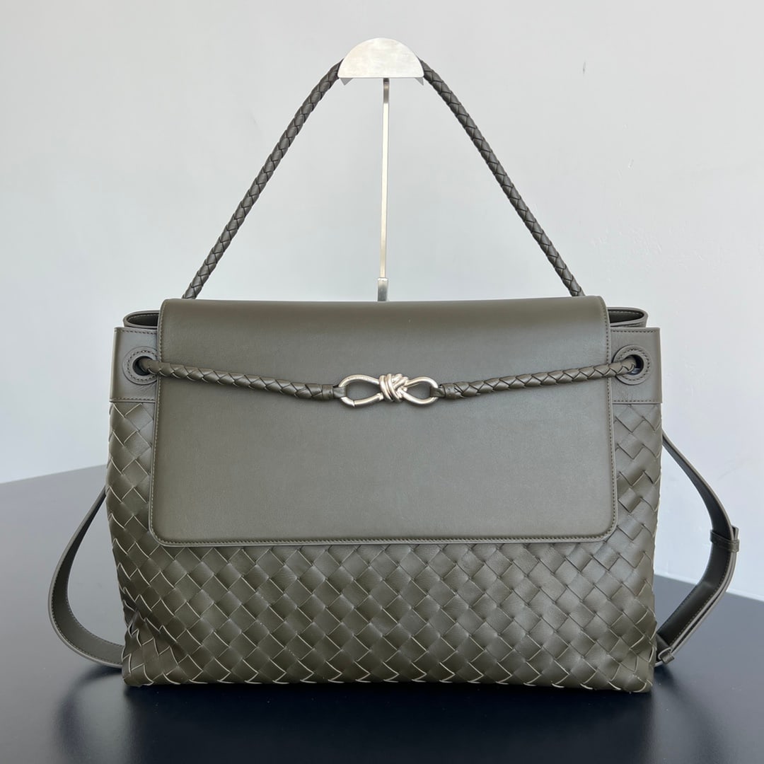 Bottega Veneta Men's Andiamo: The Bottega Veneta Andiamo men's bag is a stylish, versatile, and practical piece that can be carried by hand, over the shoulder, or crossbody. The iconic woven element combined with smooth leather cr