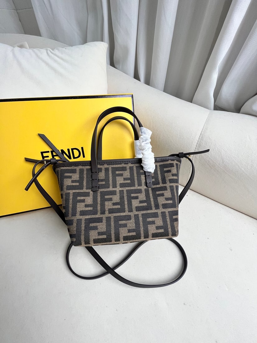 Fendi Roll - 4