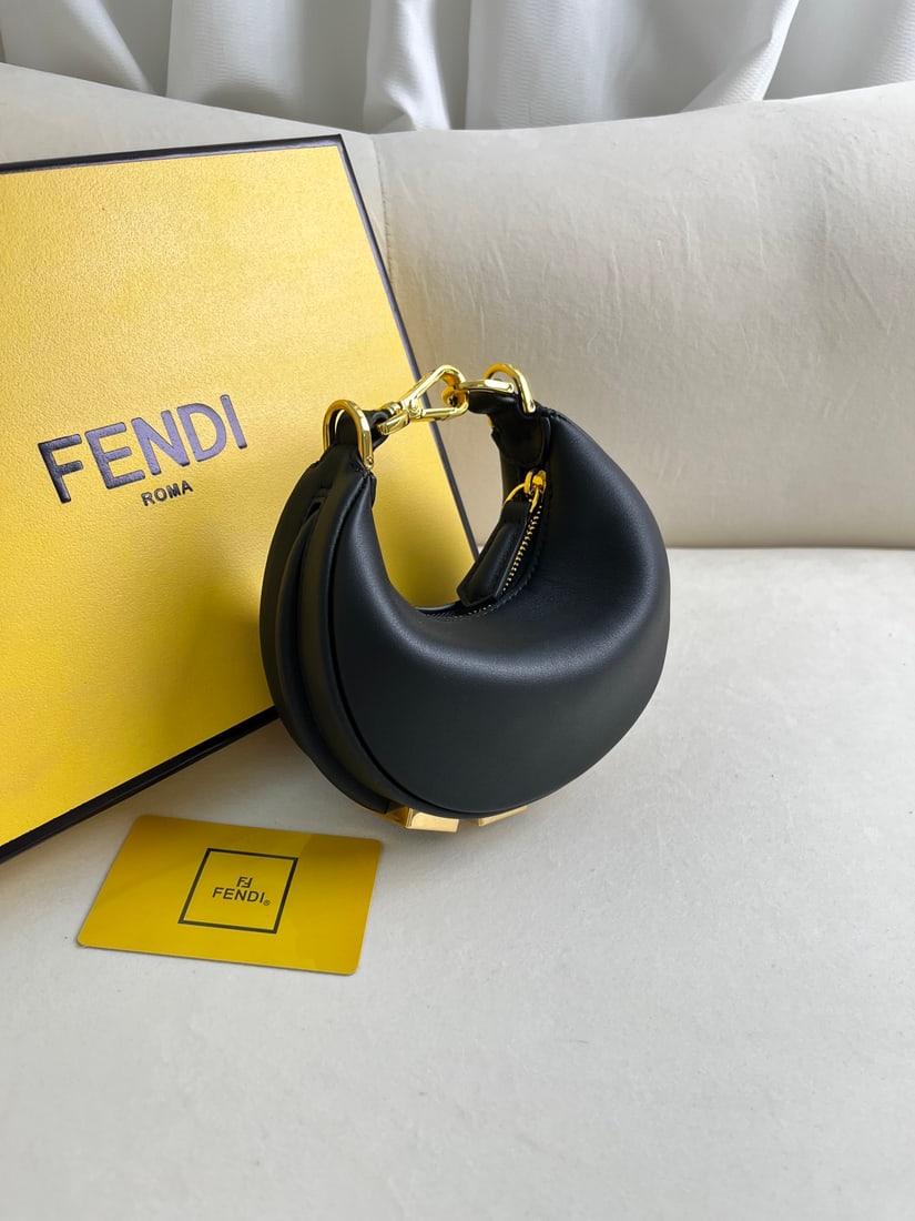 FENDI Praphy - 4