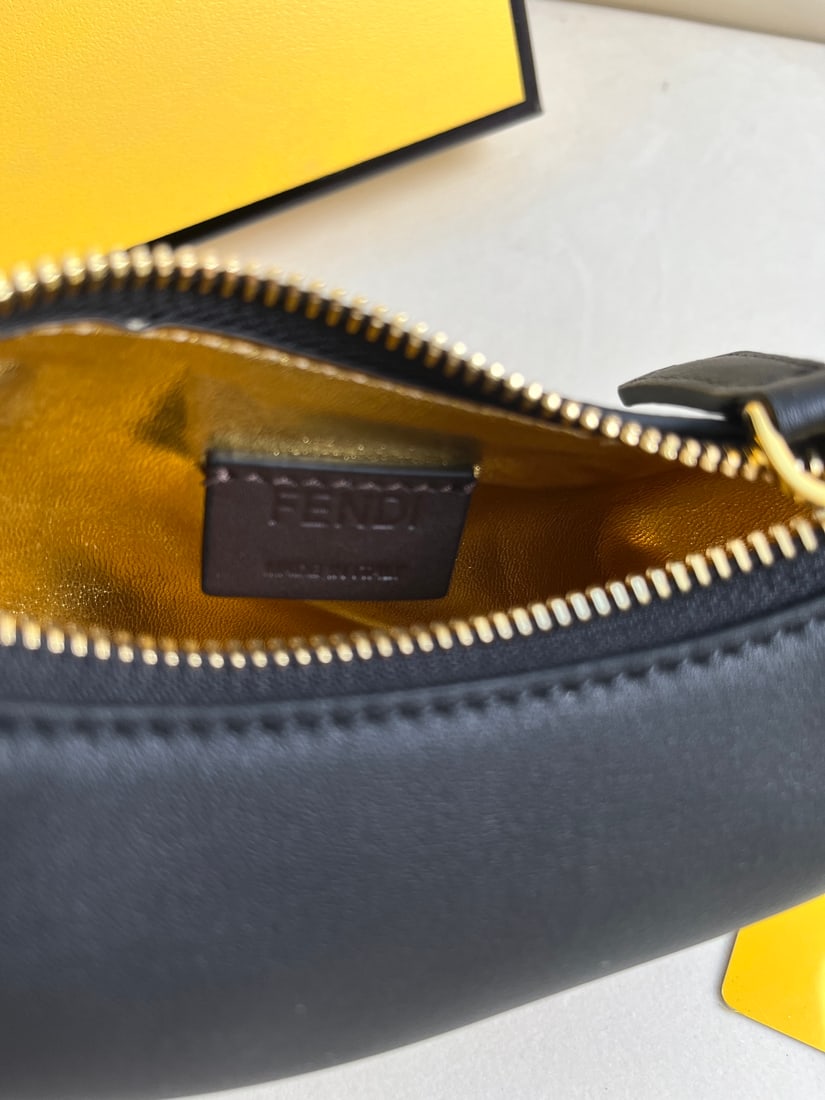 FENDI Praphy - 7