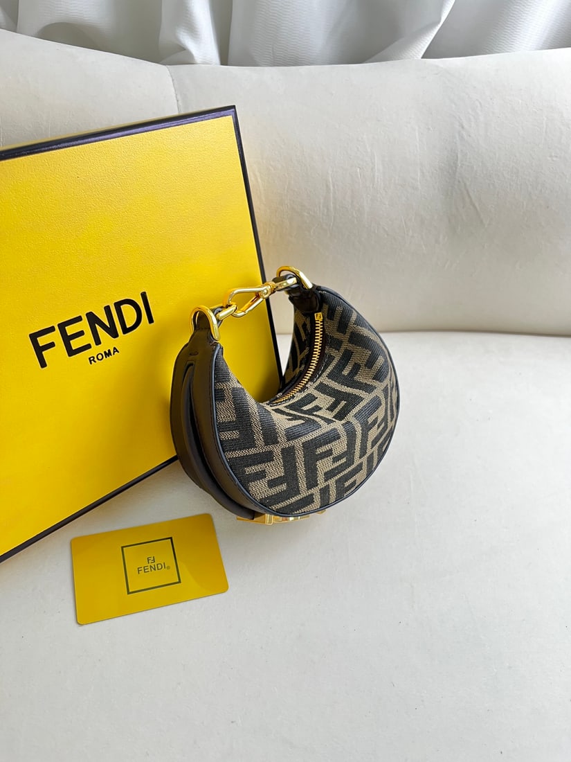 FENDI Praphy - 4