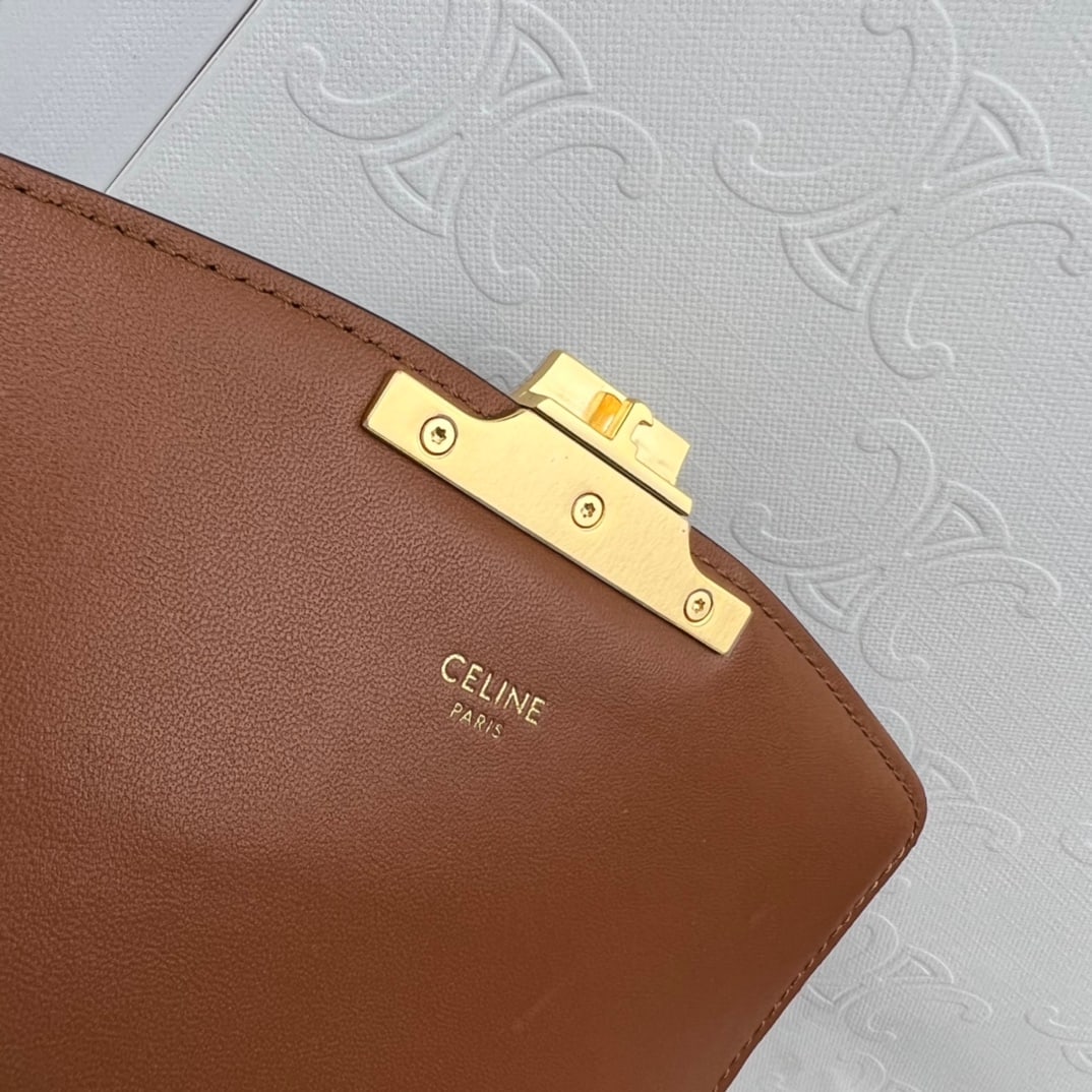 Celine Triophe - 7
