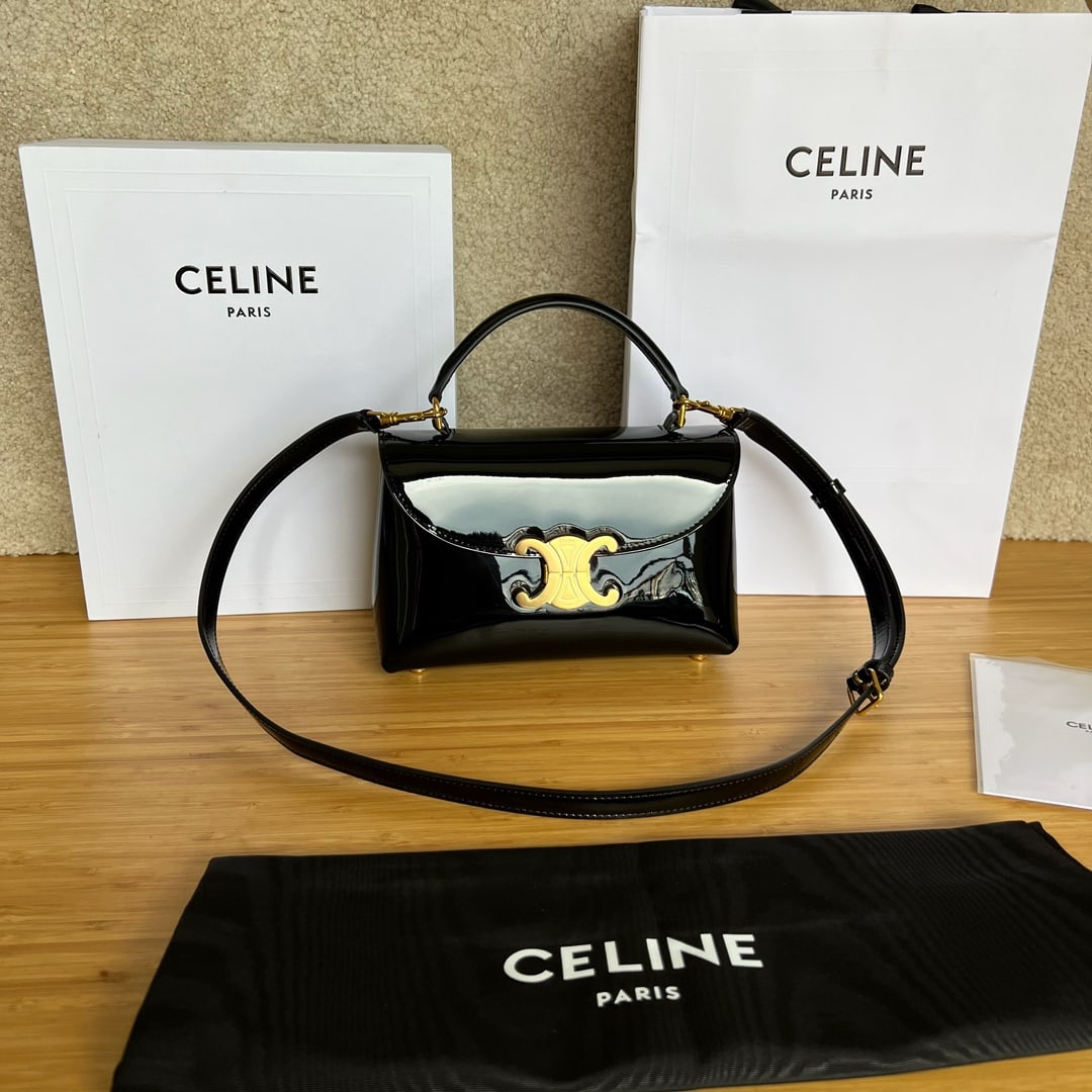 Celine TEEN NINO: TEEN NINO patent leather handbag, 20 x 13 x 8 cm, made of cowhide leather with a sheepskin lining. Features include handles, shoulder strap, and crossbody wear with a TRIOMPHE metal clasp. Two main co