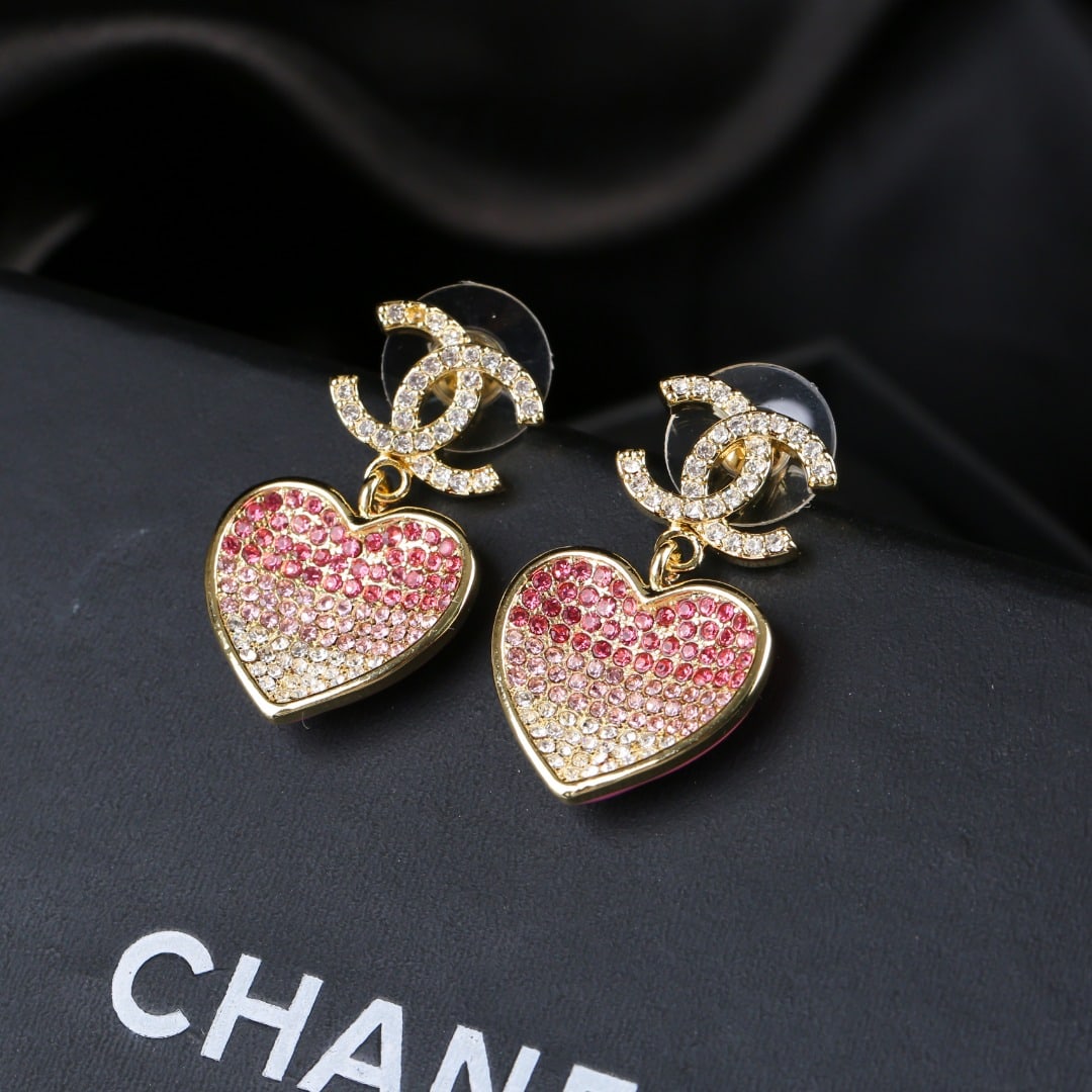Chanel gradient heart earrings, double C stud earrings (1 of 8)
