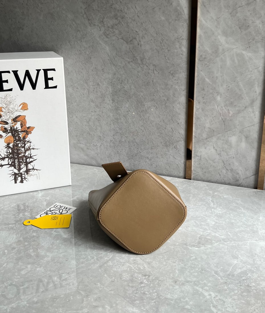 LOEWE - 6