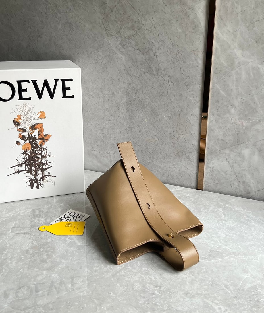LOEWE - 7