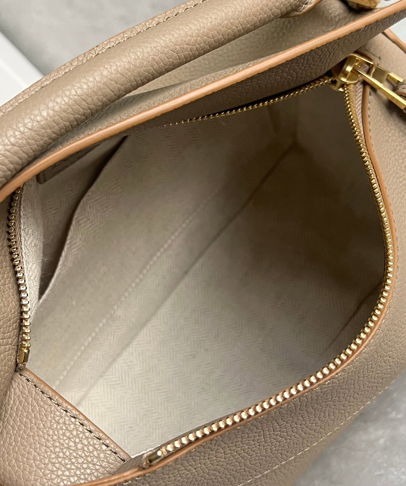 LOEWE - 5