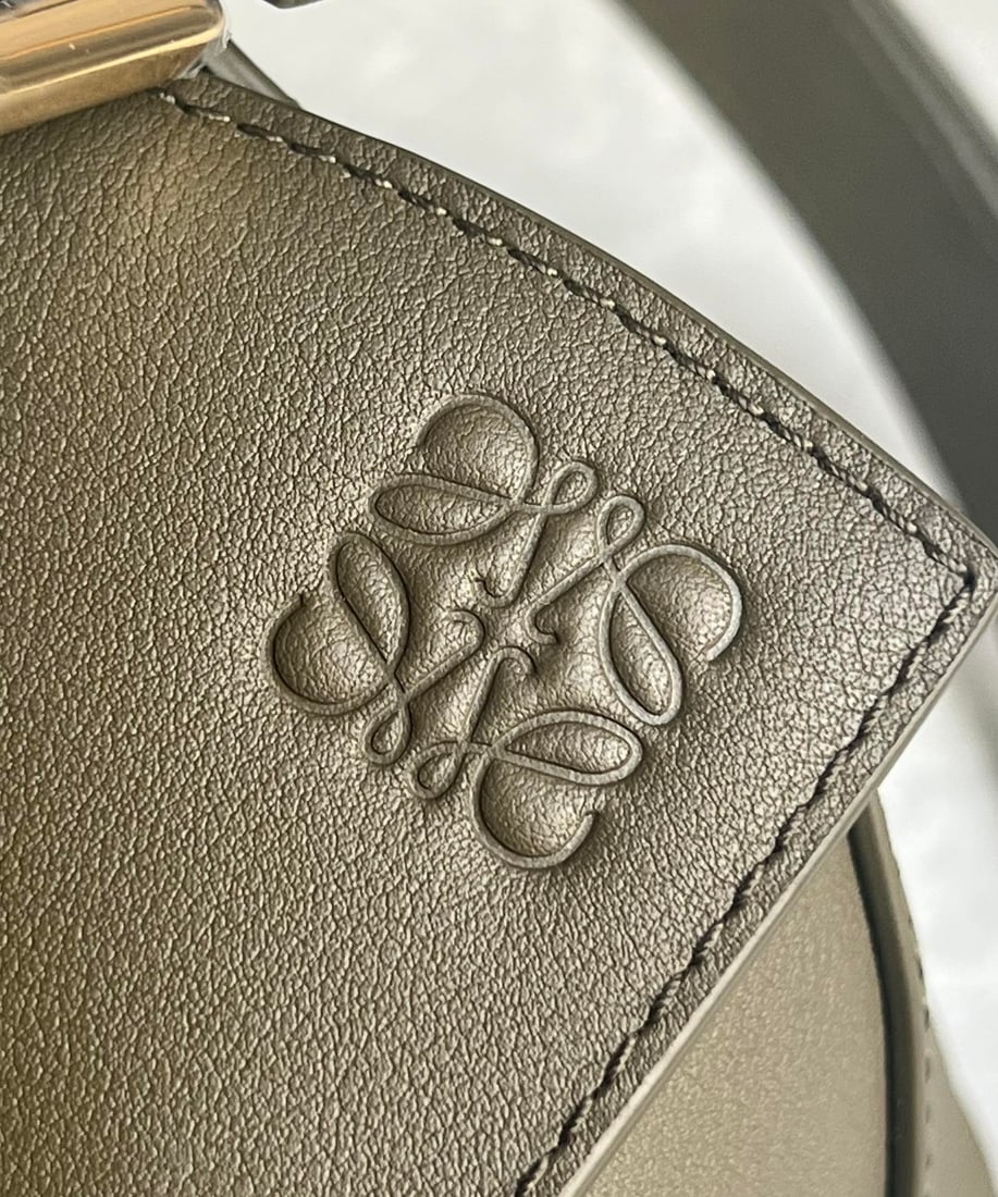 LOEWE - 4