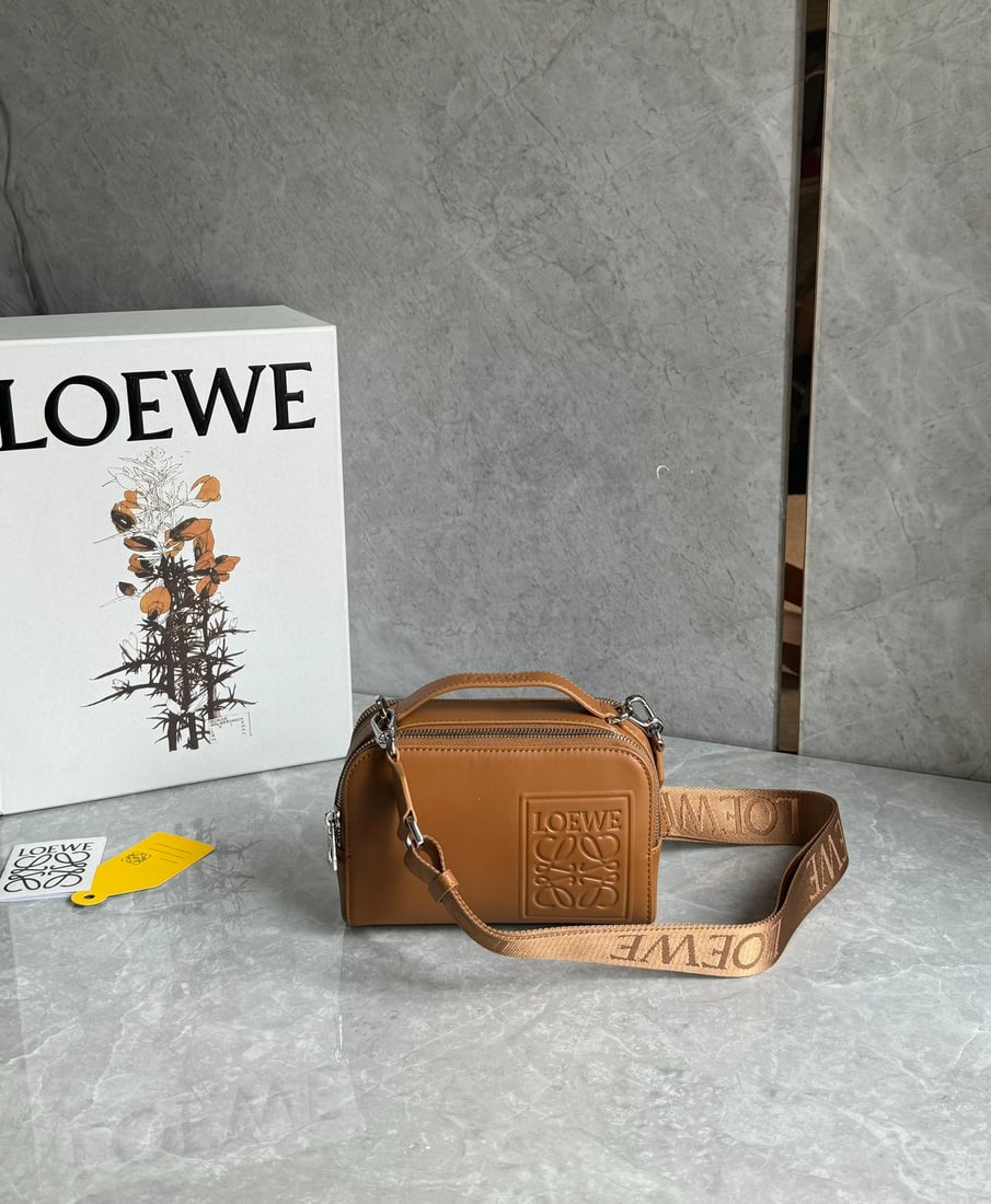 LOEWE - 4