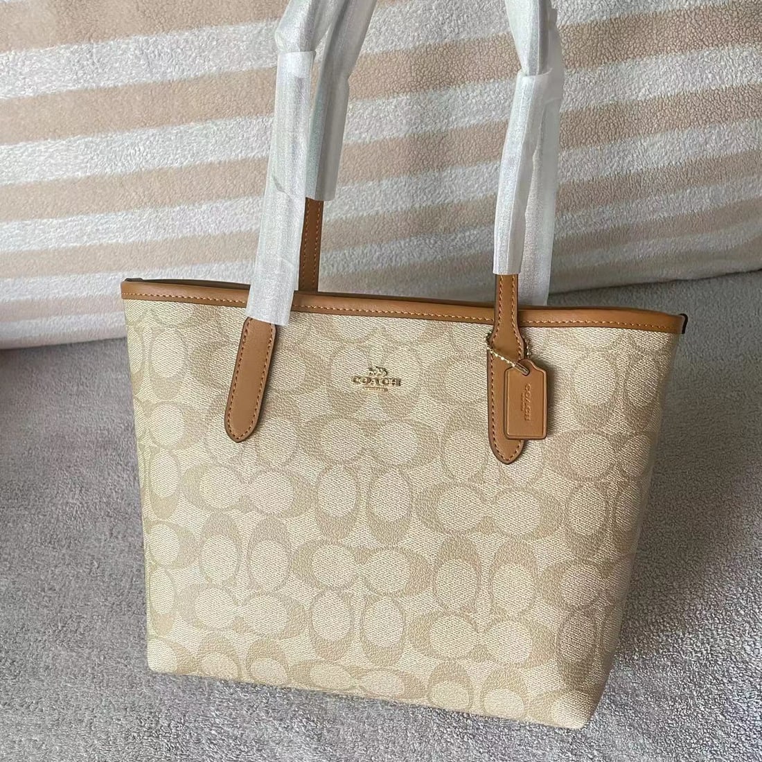 COACH - 4