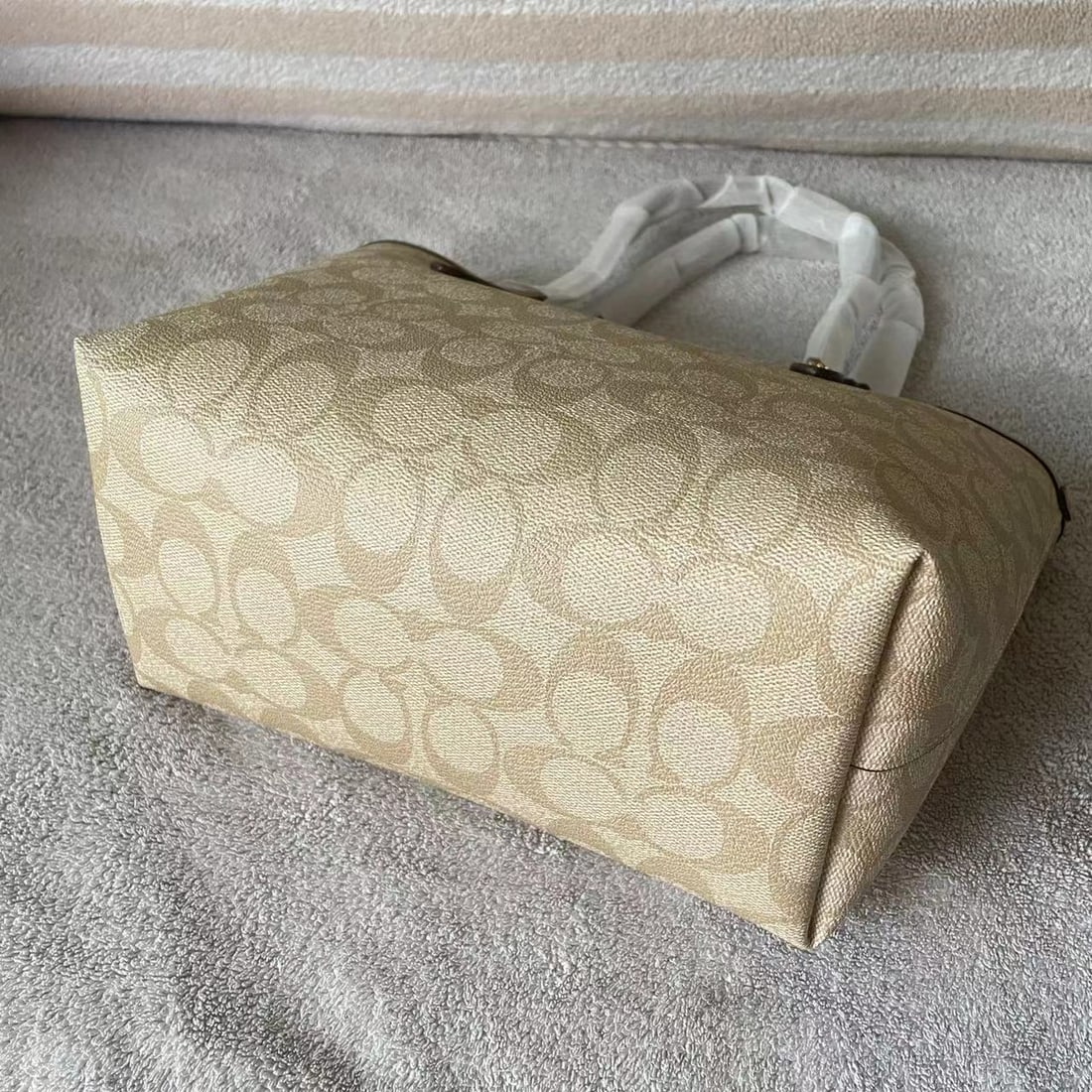 COACH - 8