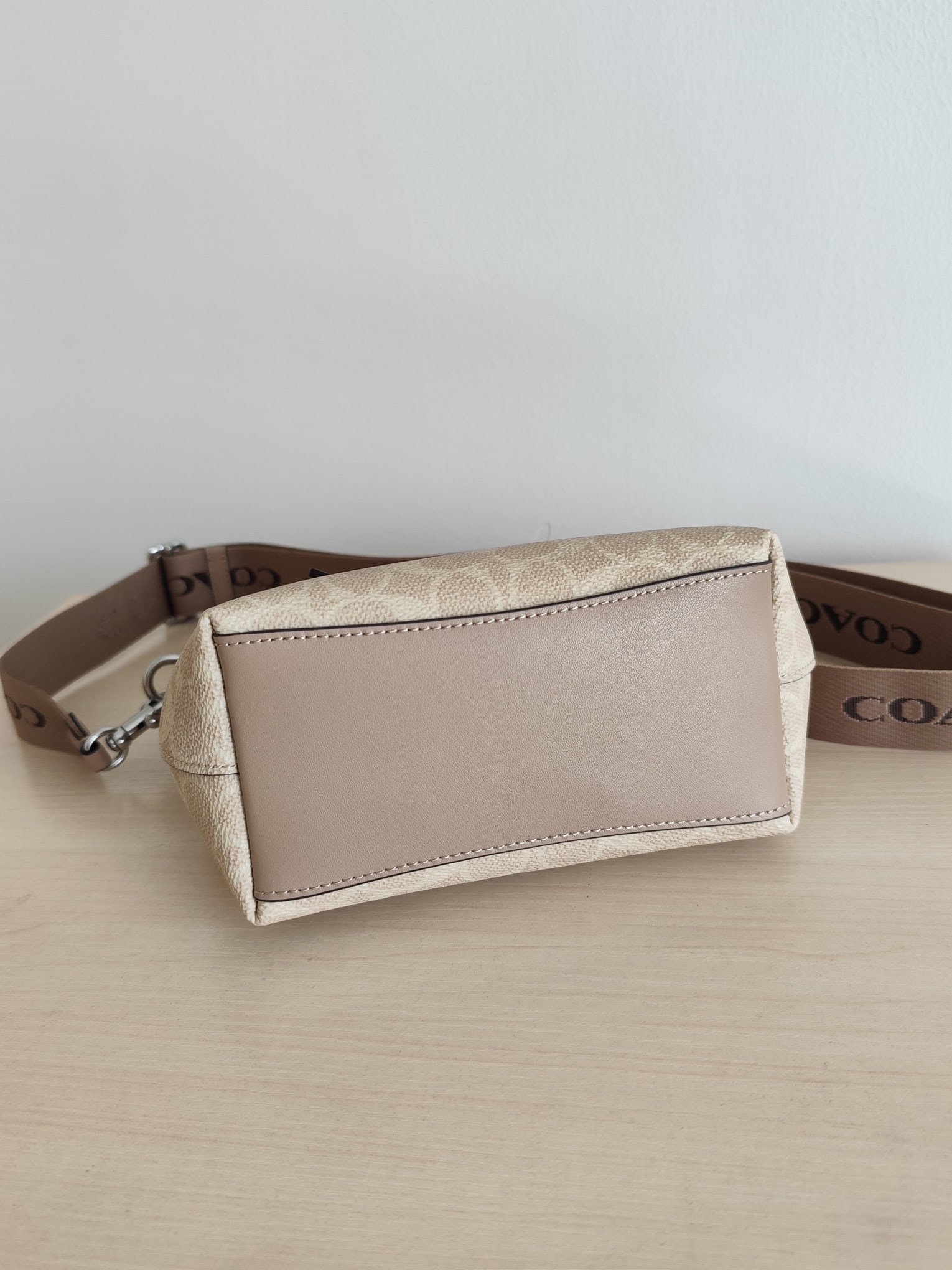 COACH - 4
