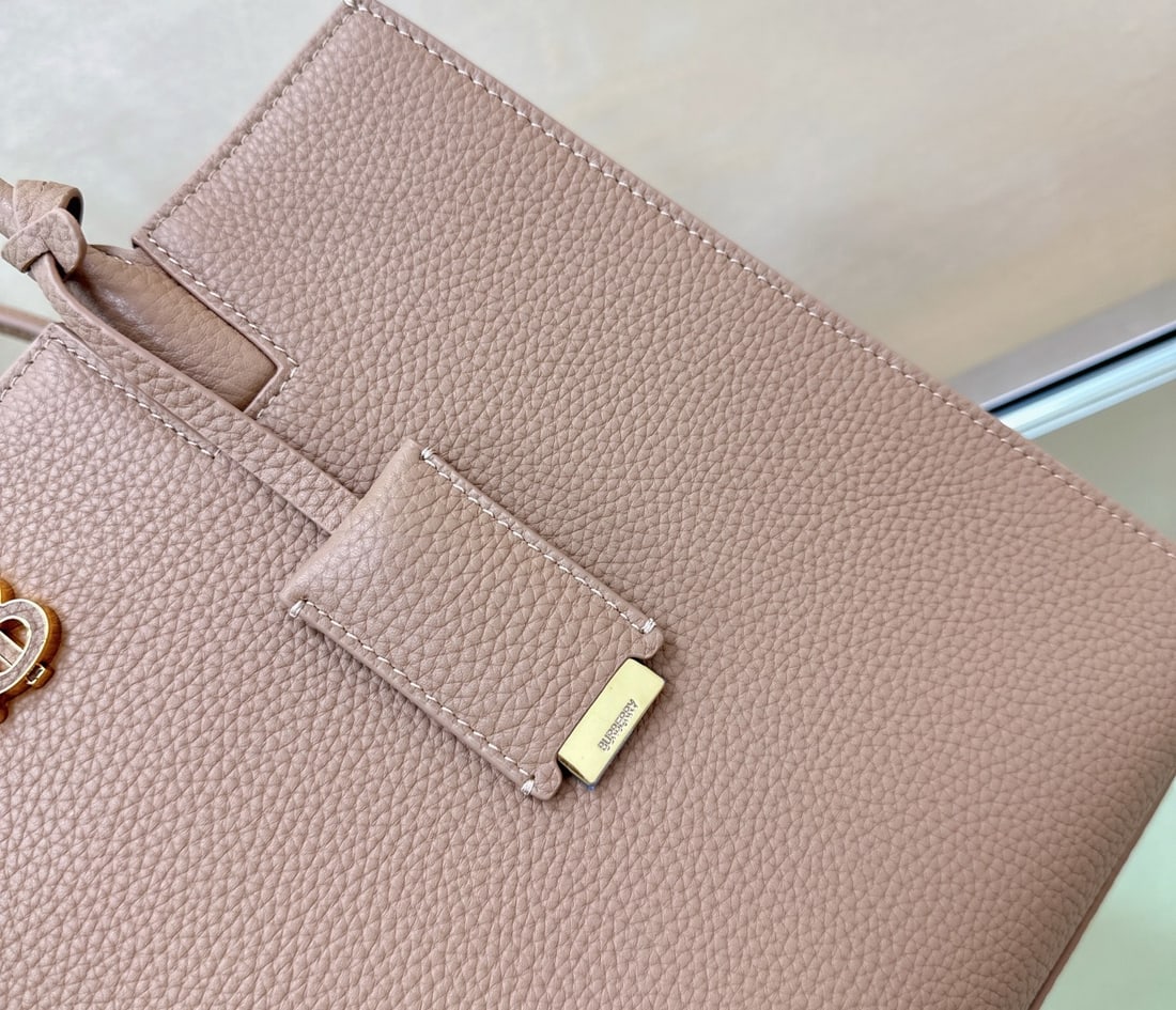 Burberry - 6
