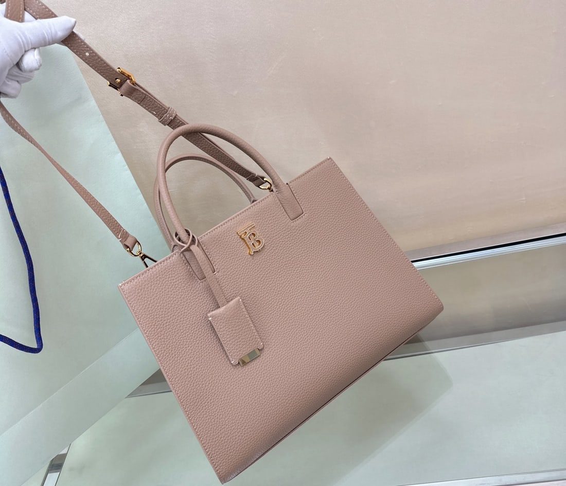 Burberry - 7