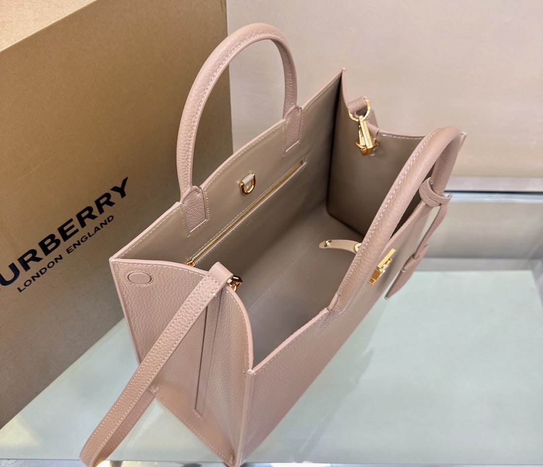 Burberry - 8