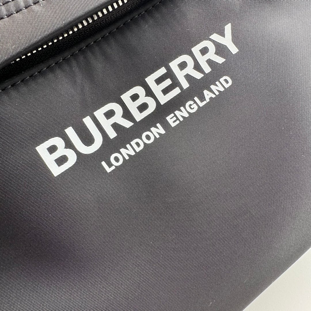 Burberry backpack - 2