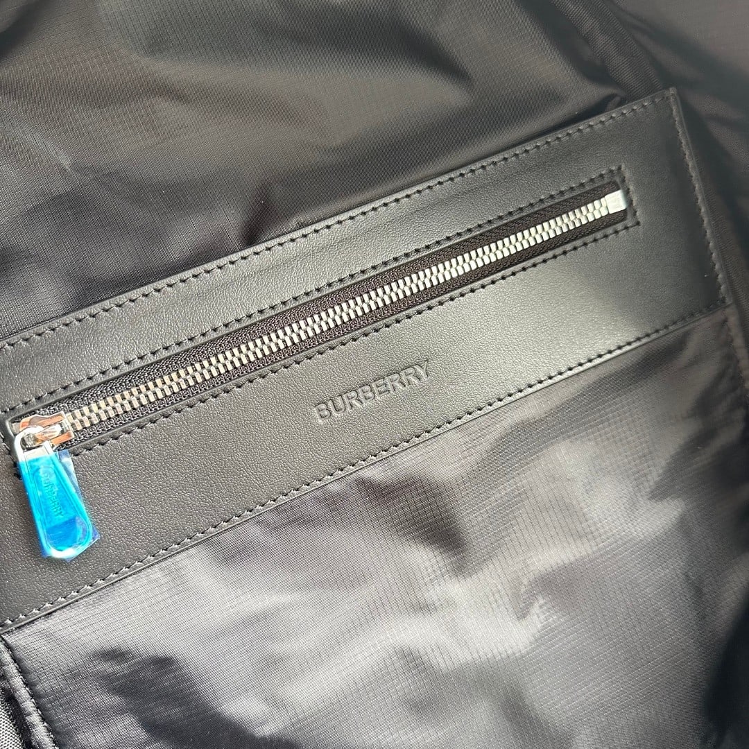 Burberry backpack - 4