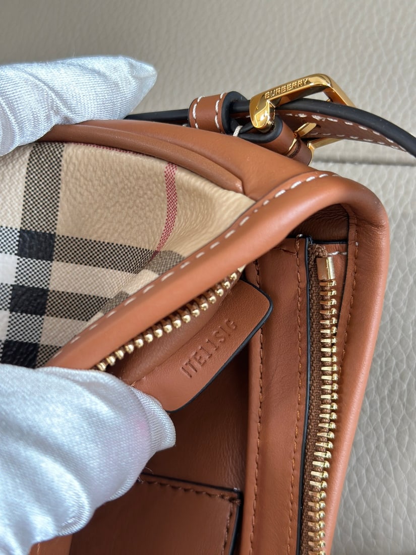 Burberry Burberry - 5