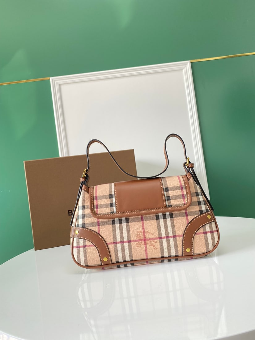 Burberry - 6