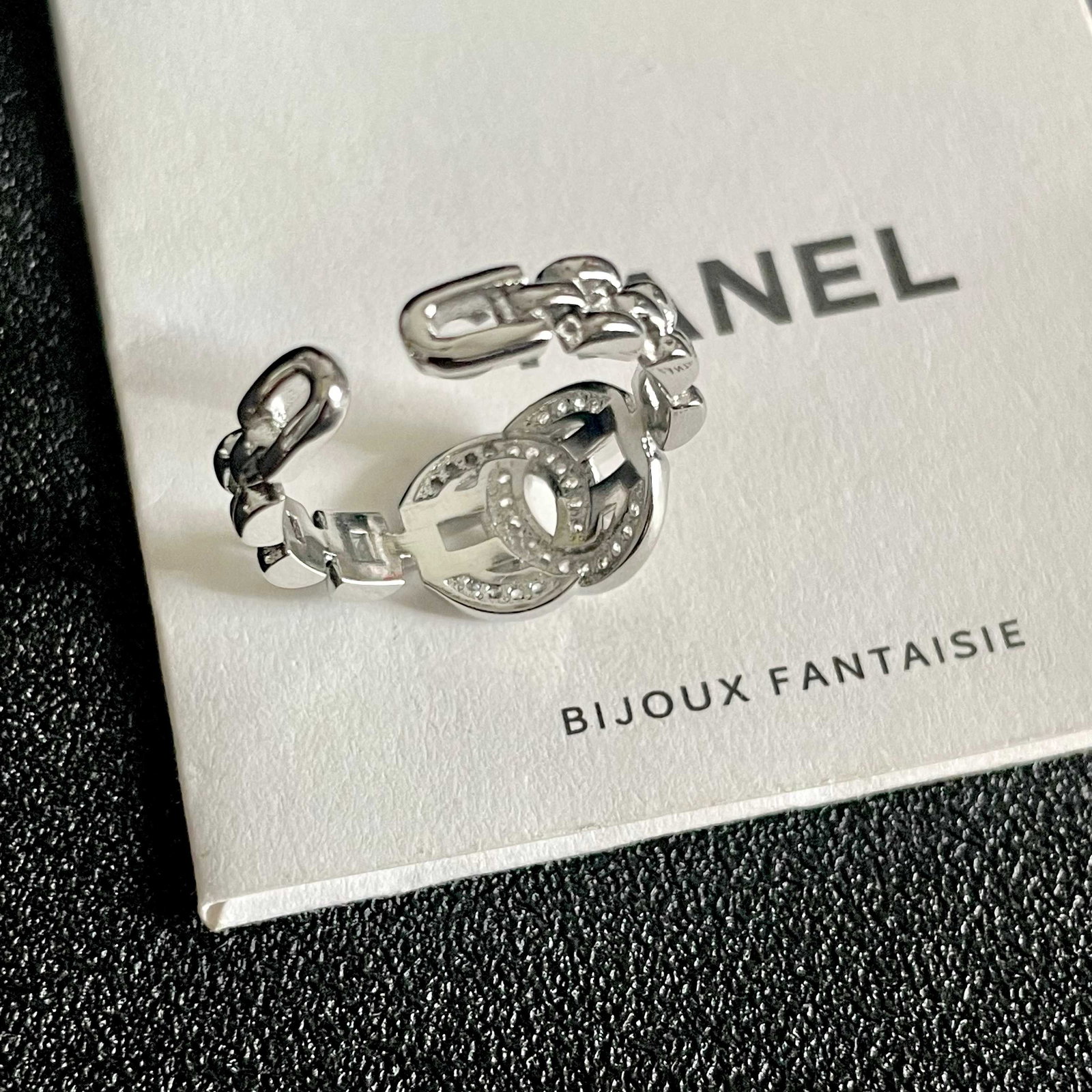 Chanel double C logo ring - 8