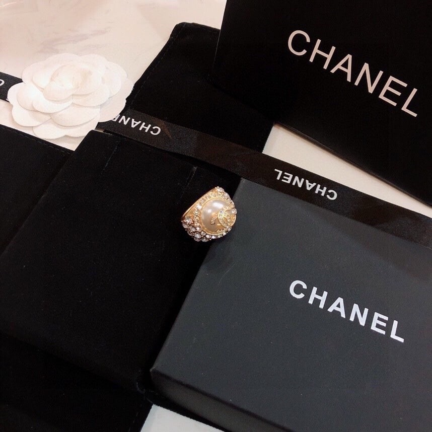 Chanel - 3