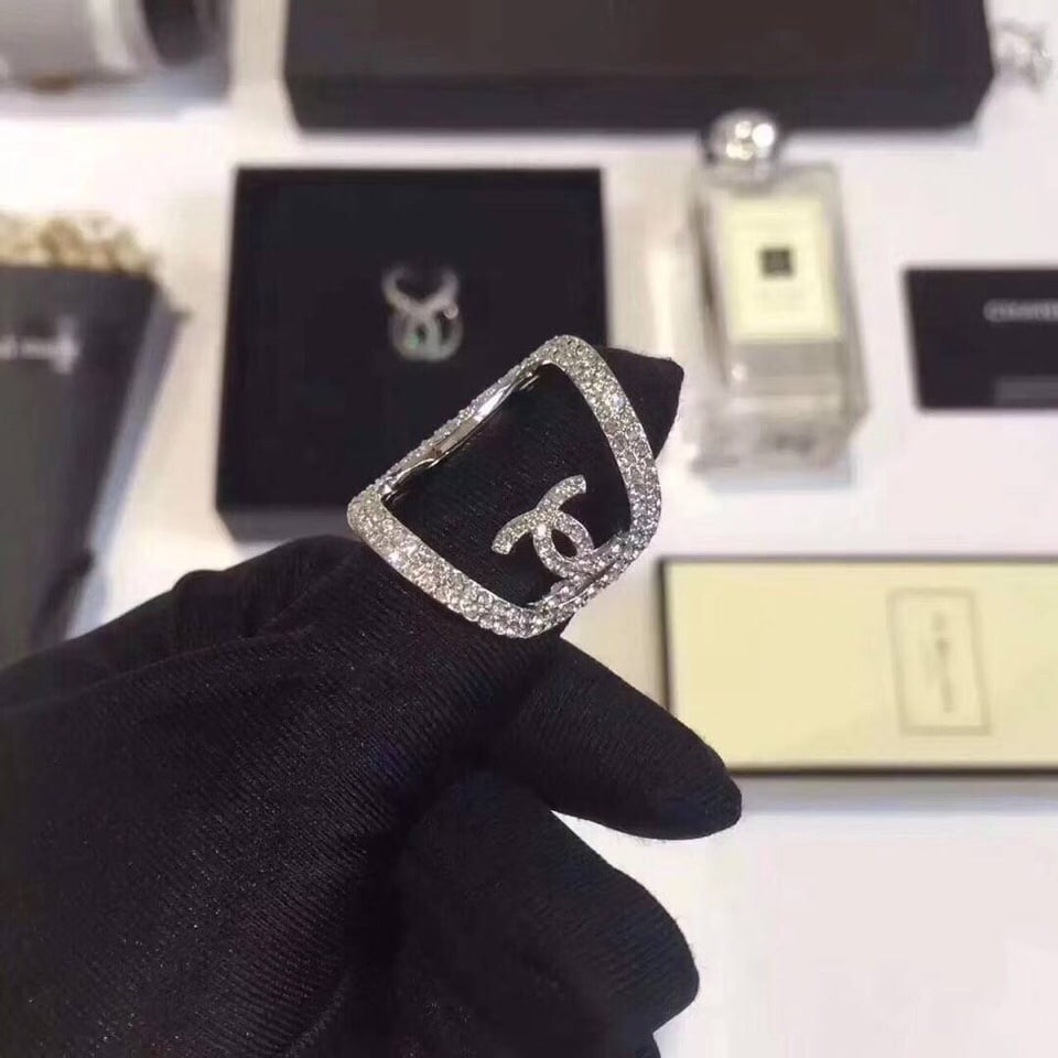 CHANEL - 3