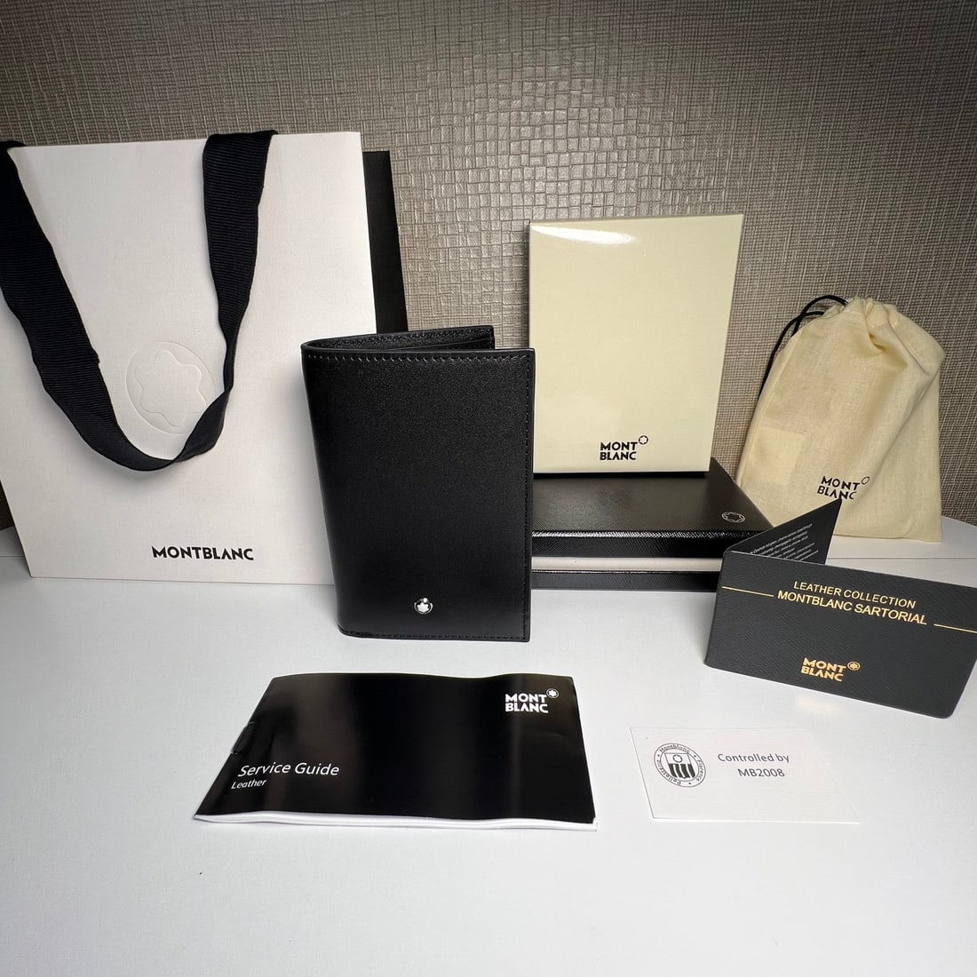 MONTBLANC Meisterstuck Soft Leather 4-Card Wallet: MONTBLANC Meisterstuck Soft Leather Series 4-Card Slot Wallet Material: Pure Calfskin Thank you for viewing our auction and we look forward to serving you as a valued Gold Standard Auctions customer! 