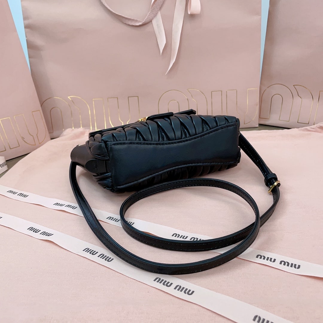MIUMIU - 4