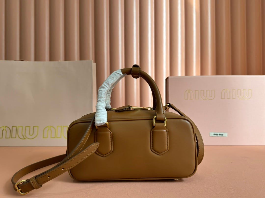 MIUMIU - 2