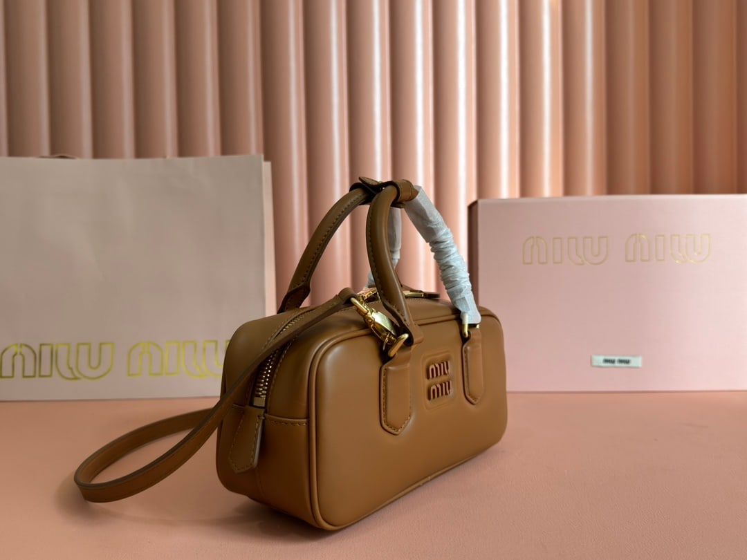 MIUMIU - 3