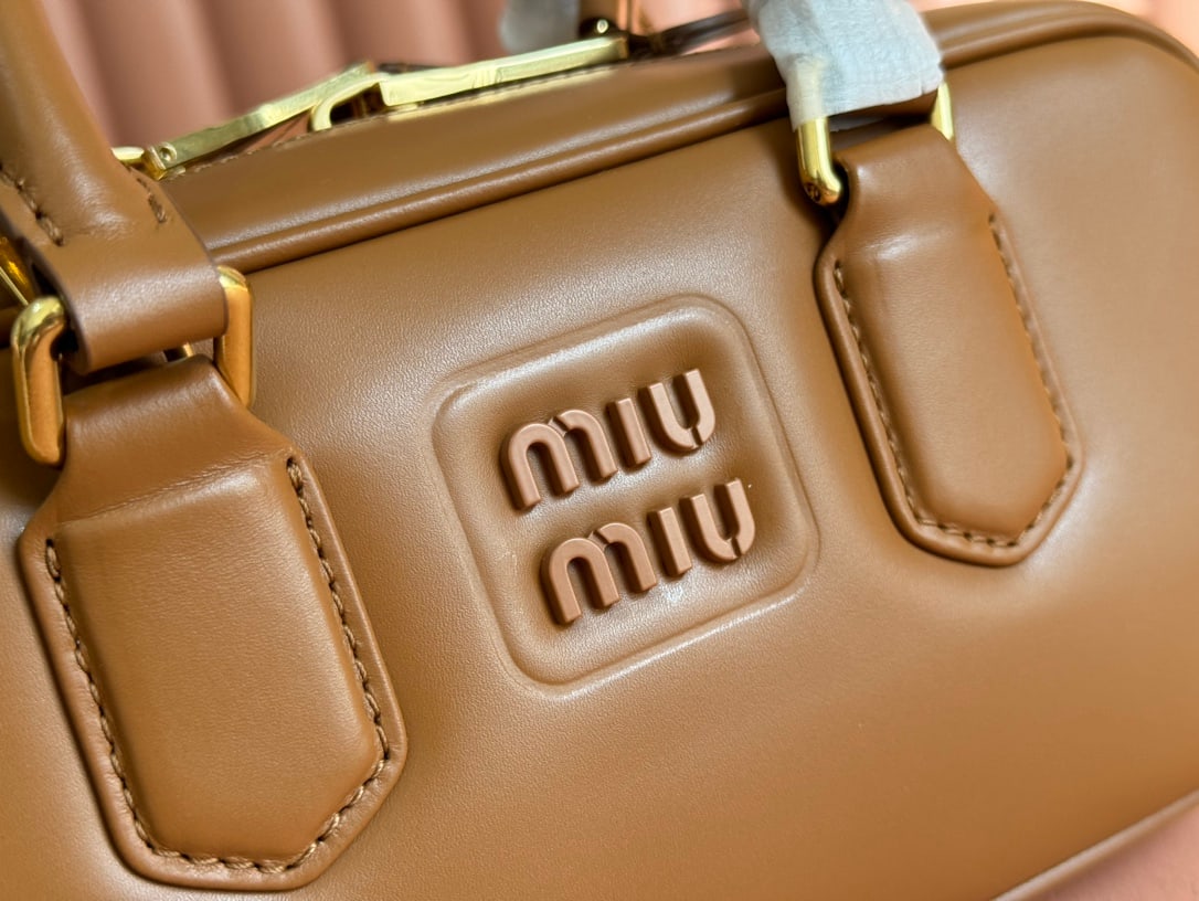 MIUMIU - 5
