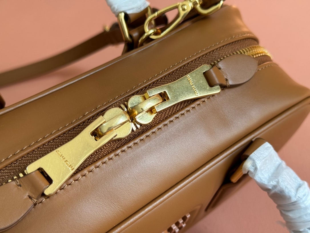 MIUMIU - 6