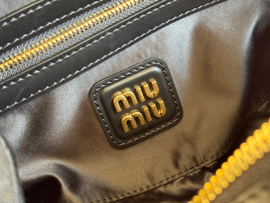 MIUMIU - 8