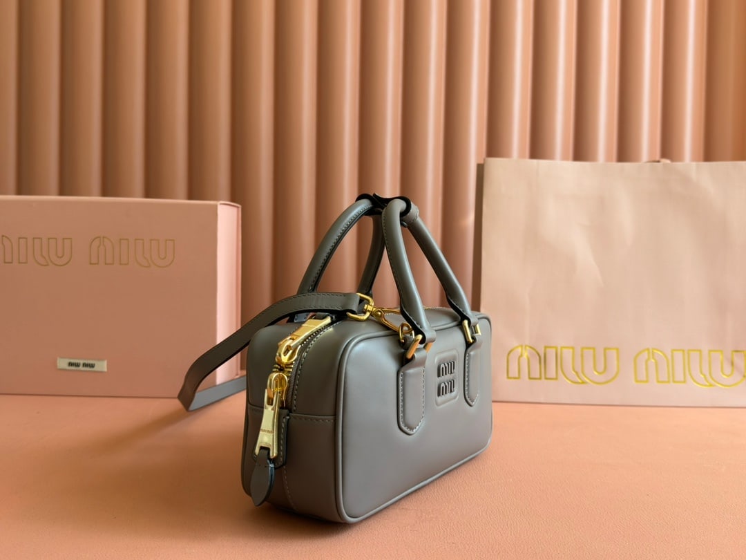 MIUMIU - 3