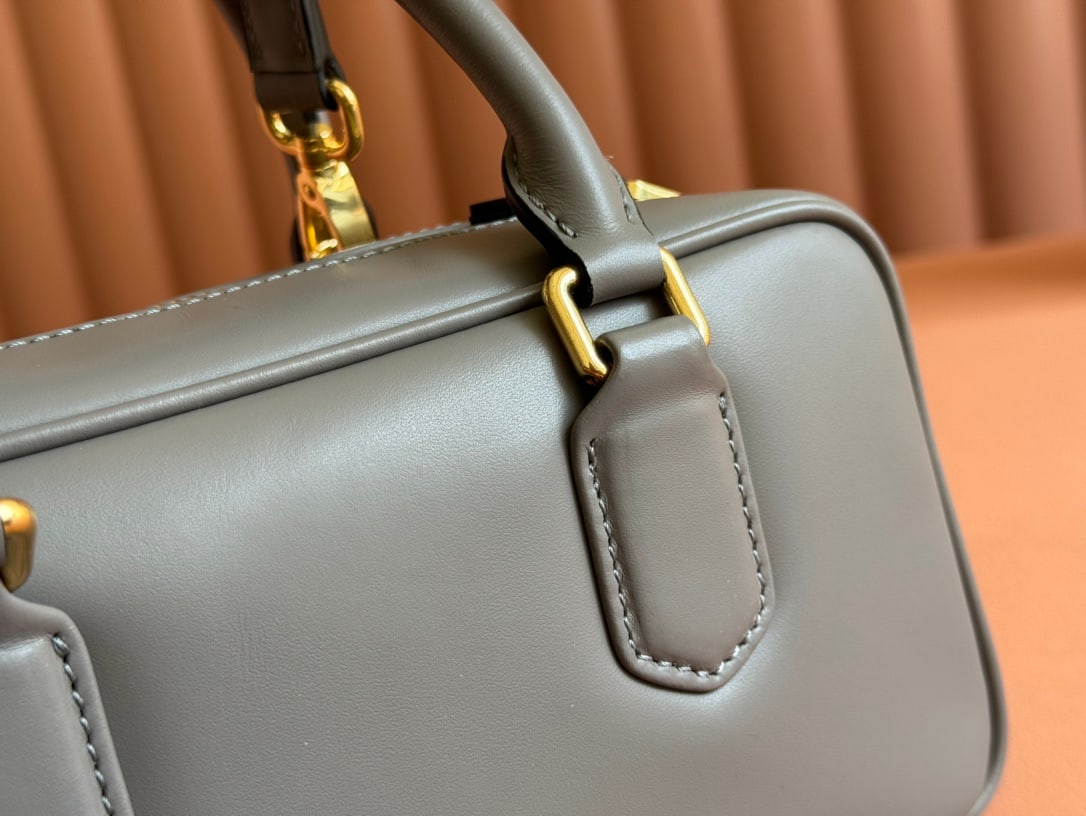 MIUMIU - 6