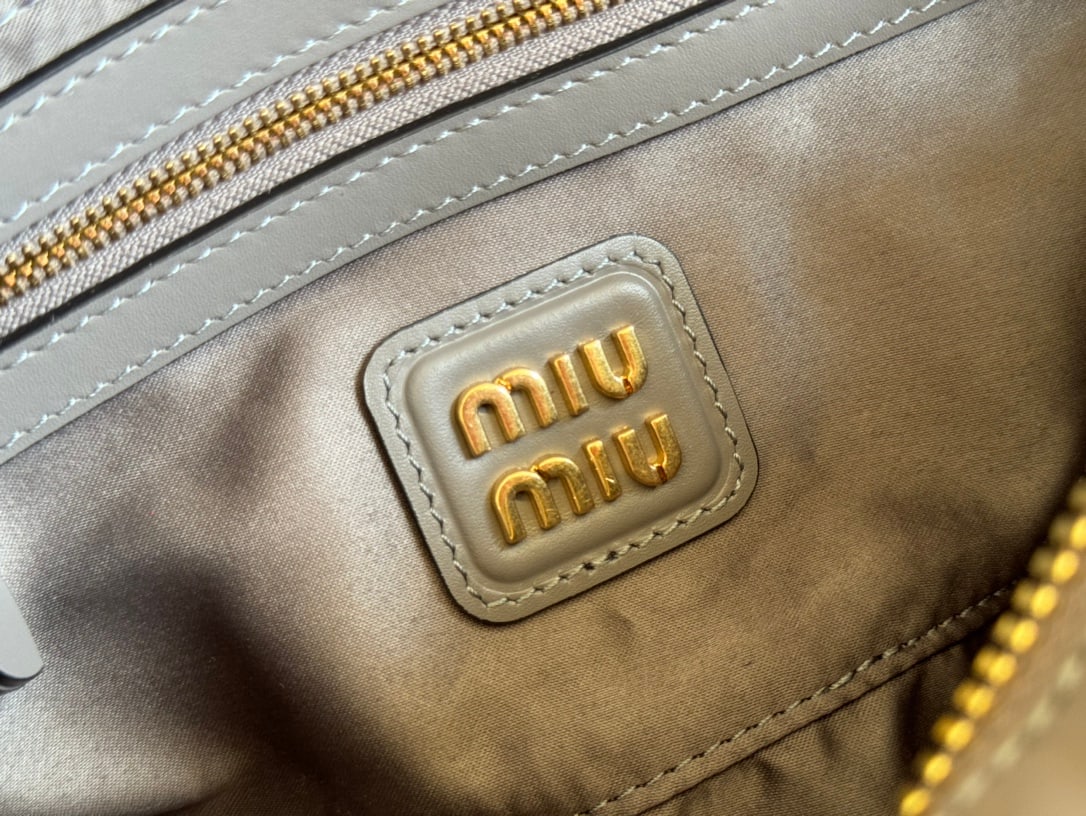 MIUMIU - 8