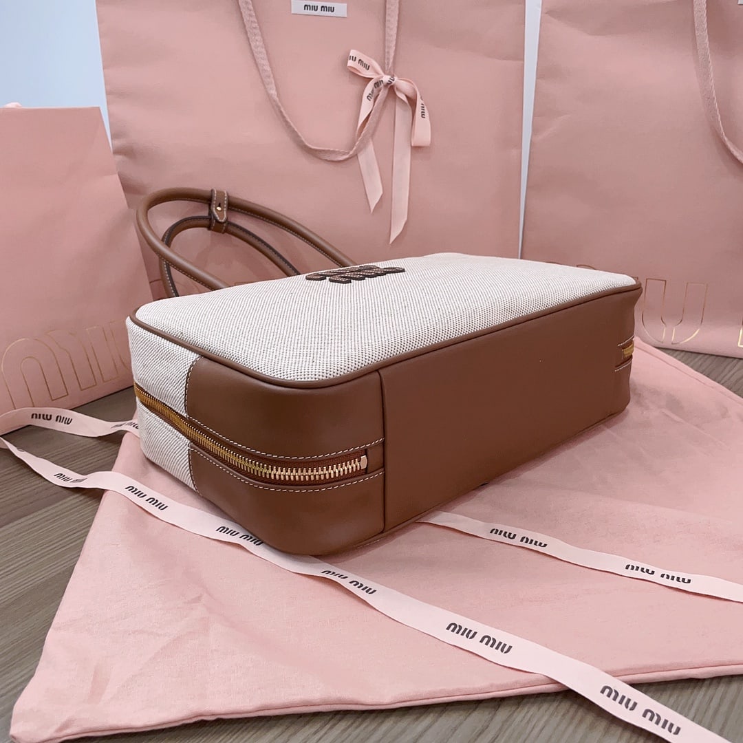 MIUMIU - 4
