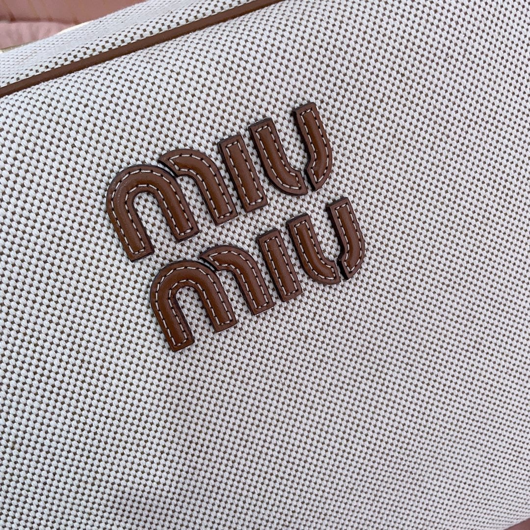 MIUMIU - 5
