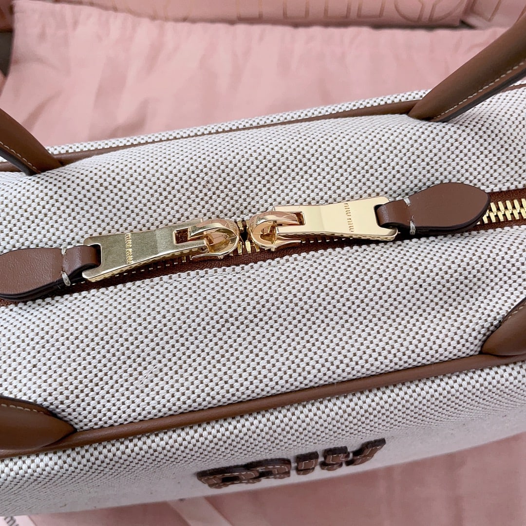 MIUMIU - 6