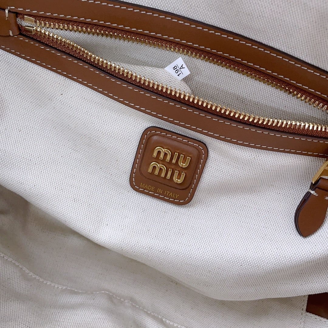 MIUMIU - 8