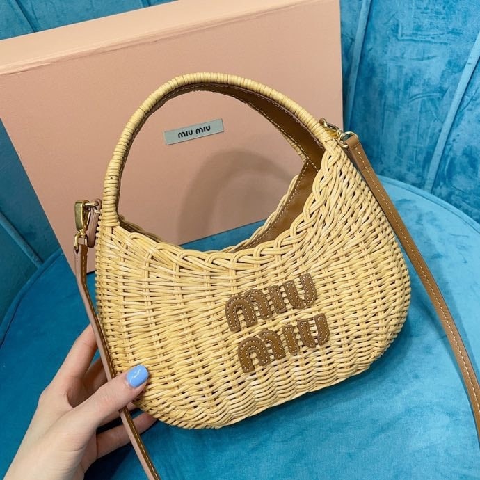 MIUMIU - 3