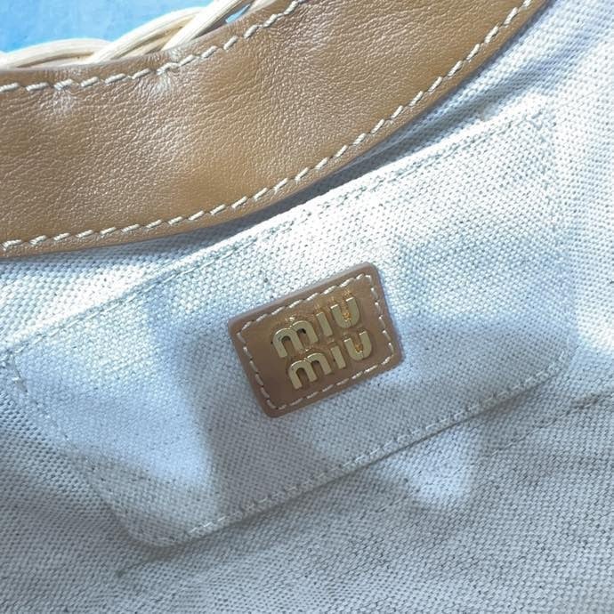 MIUMIU - 8