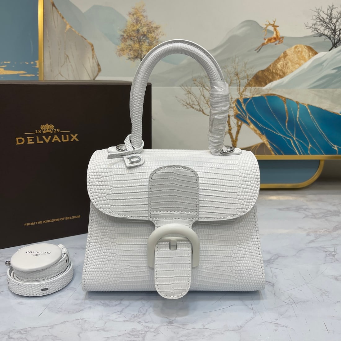 Delvaux Brillant: Delvaux Brillant bag, from the top-tier leather goods house and royal brand, featuring a white lizard pattern! Exquisite craftsmanship, flawless lizard-patterned leather, and stainless steel silver ha